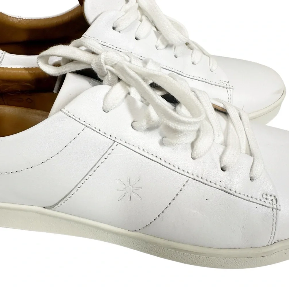 JOYASOL 39/8.5 Paisley White Leather Lace up Sneakers